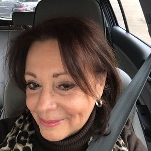 Meet your Posher, Michele